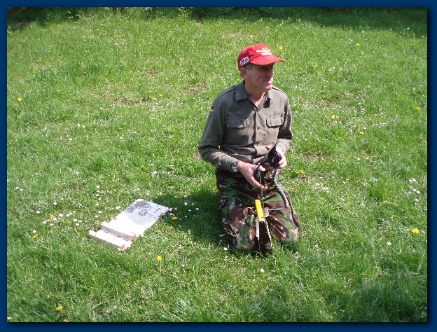 600x449 pixels (212K)